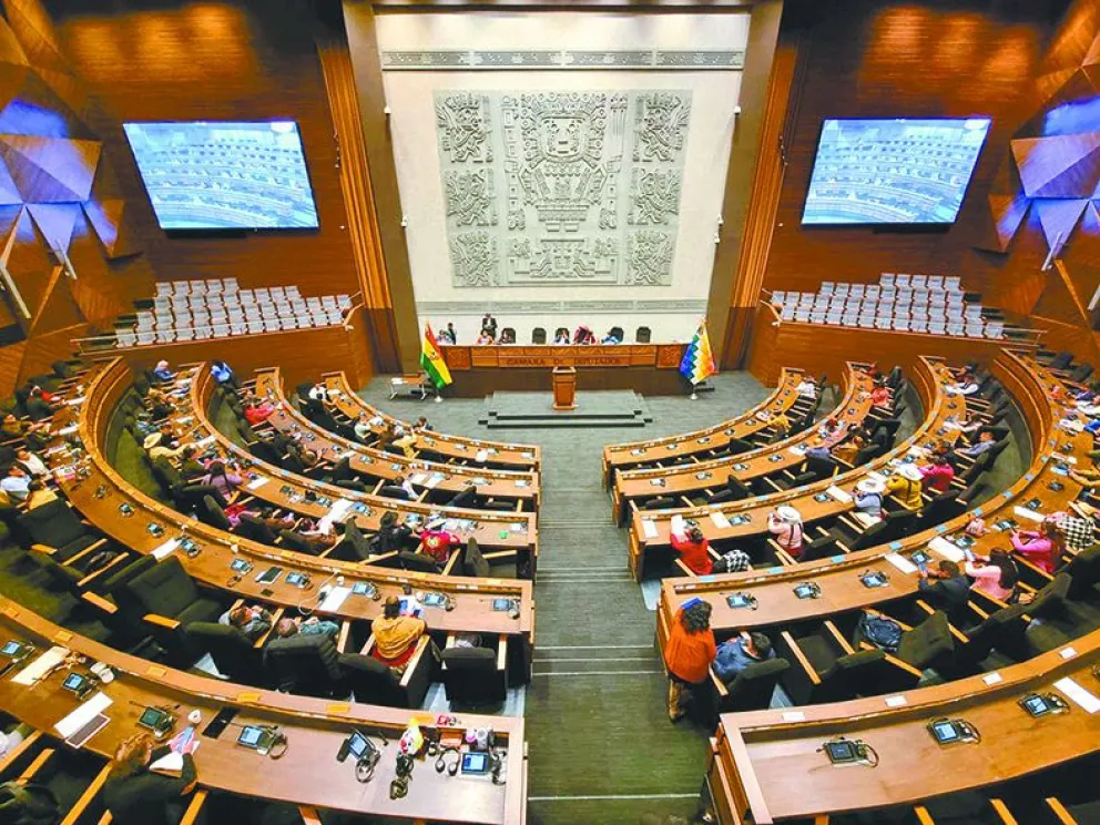 Una sesión anterior en el hemiciclo del Legislativo. 