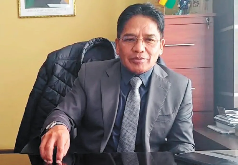 Jorge Silva Trujillo, viceministro de Defensa del Consumidor, en su despacho. Foto: Anahí Cazas / Visión 360