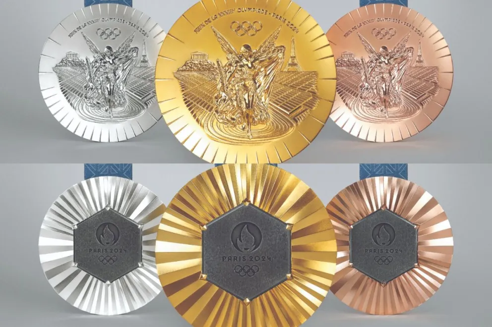 Las medallas para los atletas que subirán al podio en los Juegos Olímpicos París 2024. Foto: EFE