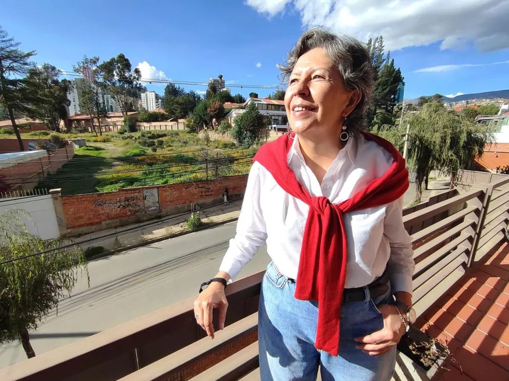Amparo Ballivián durante una entrevista con Visión 360.