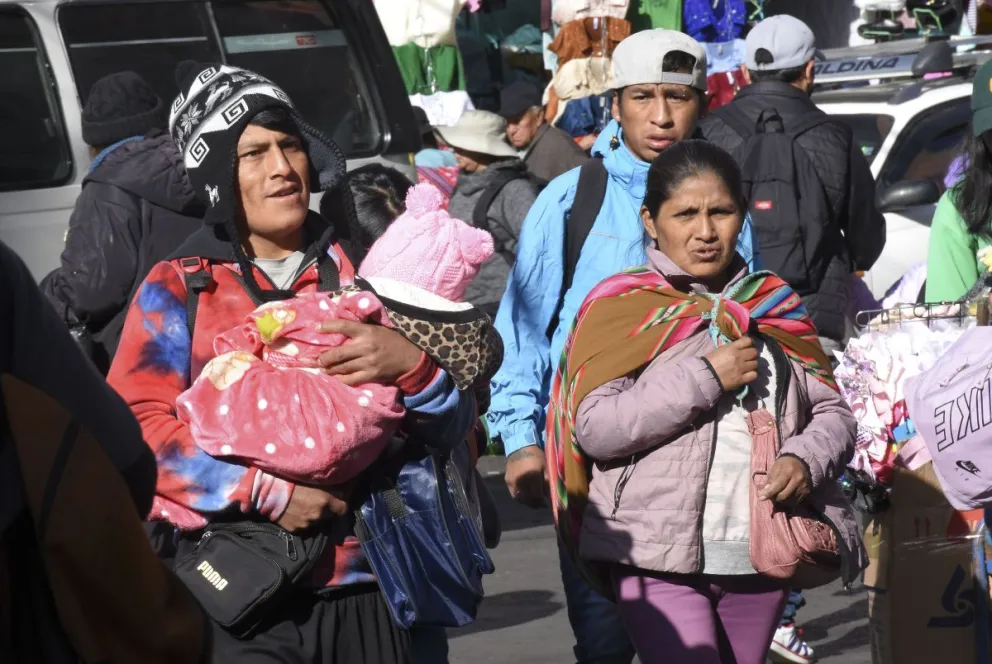 Según el exministro de Salud, Guillermo Cuentas, se deben analizar tres factores sobre el bajo nivel de crecimiento de la población en Bolivia. Foto: INE
