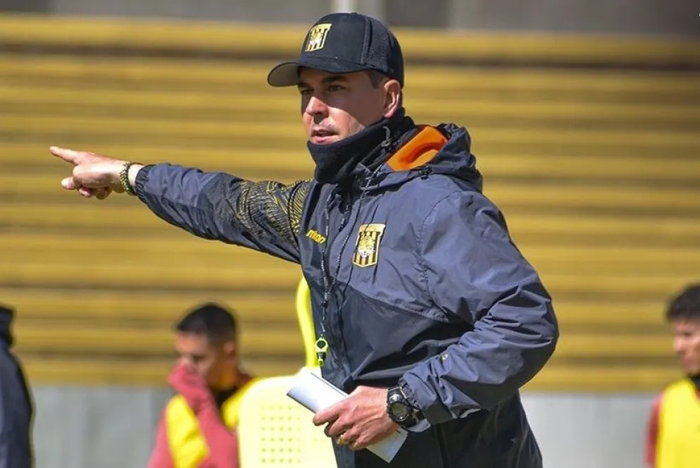 Ismael Rescalvo, entrenador del club The Strongest. Foto: Club The Strongest