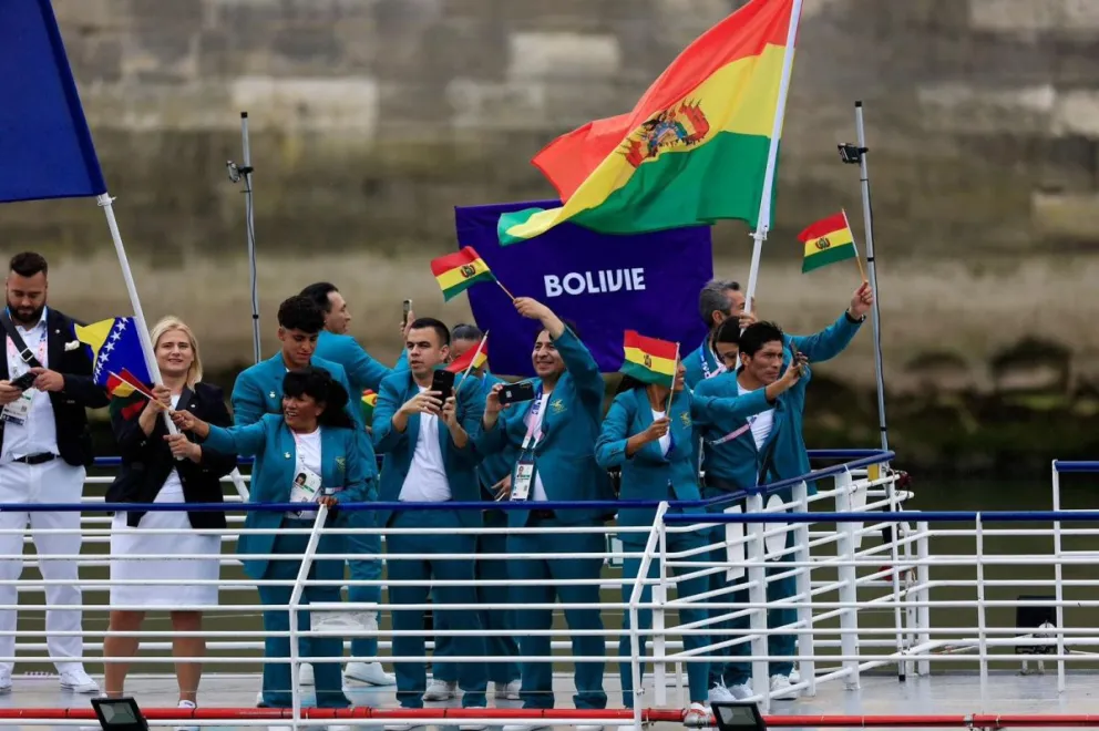 La delegación boliviana en su entrada durante la ceremonia de apertura. Foto: Buda Mendes/Getty Images.