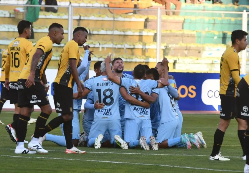 Los atigrados buscan una explicación al gol de Aurora en los primeros minutos del partido. Foto: APG