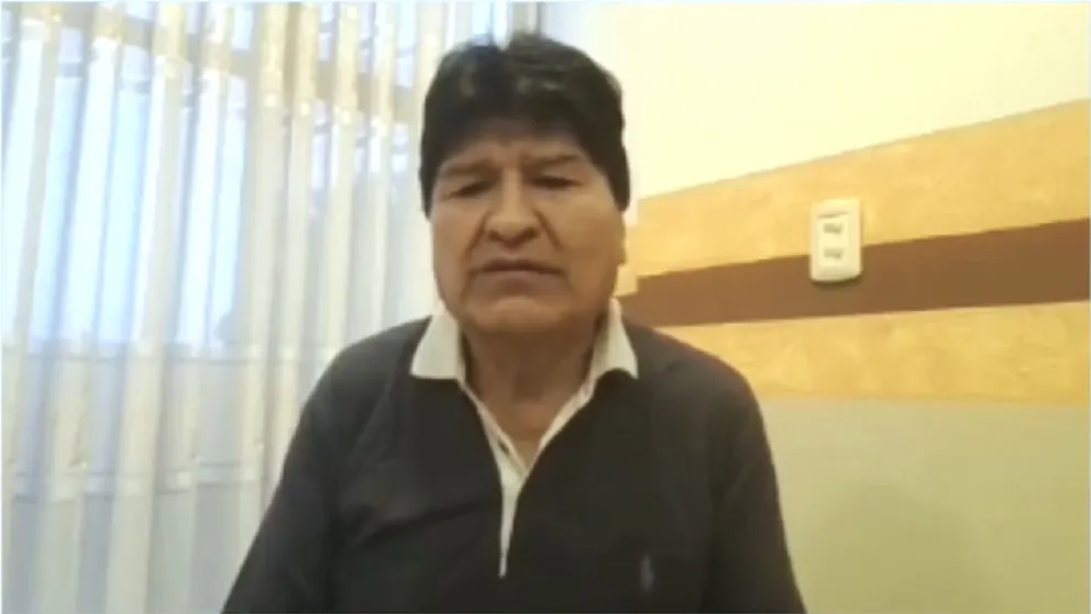 Evo Morales en su programa por radio Kawsachum Coca. Foto: Captura radio Kawsachum Coca