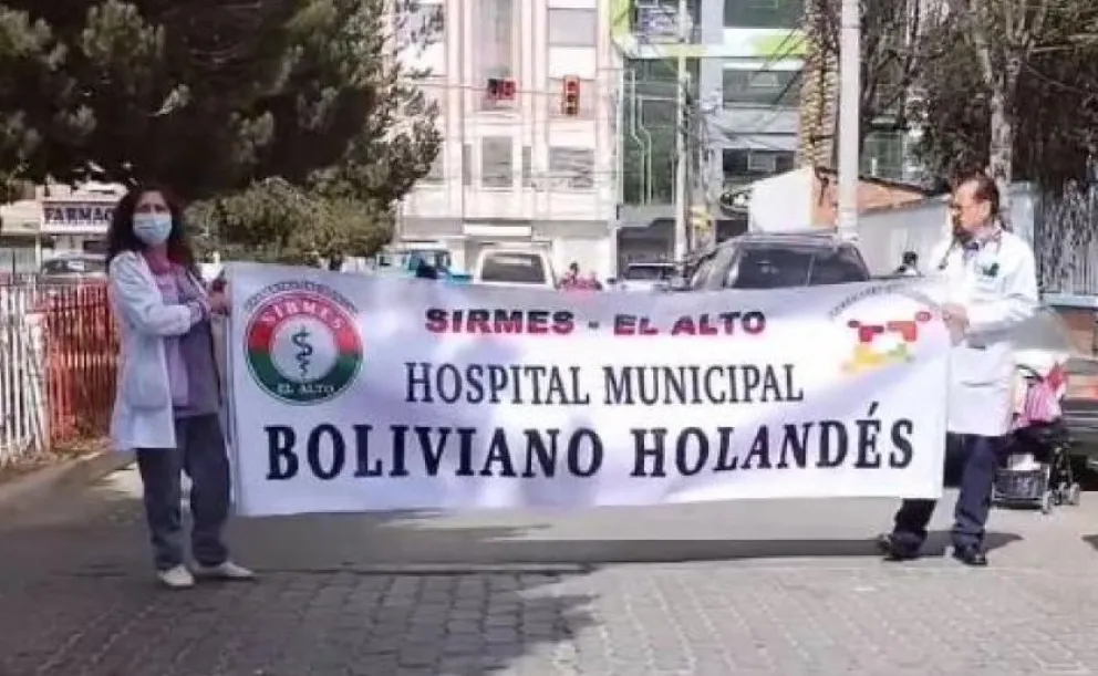 Médicos del Hospital Boliviano Holandés. Foto: El Alteño