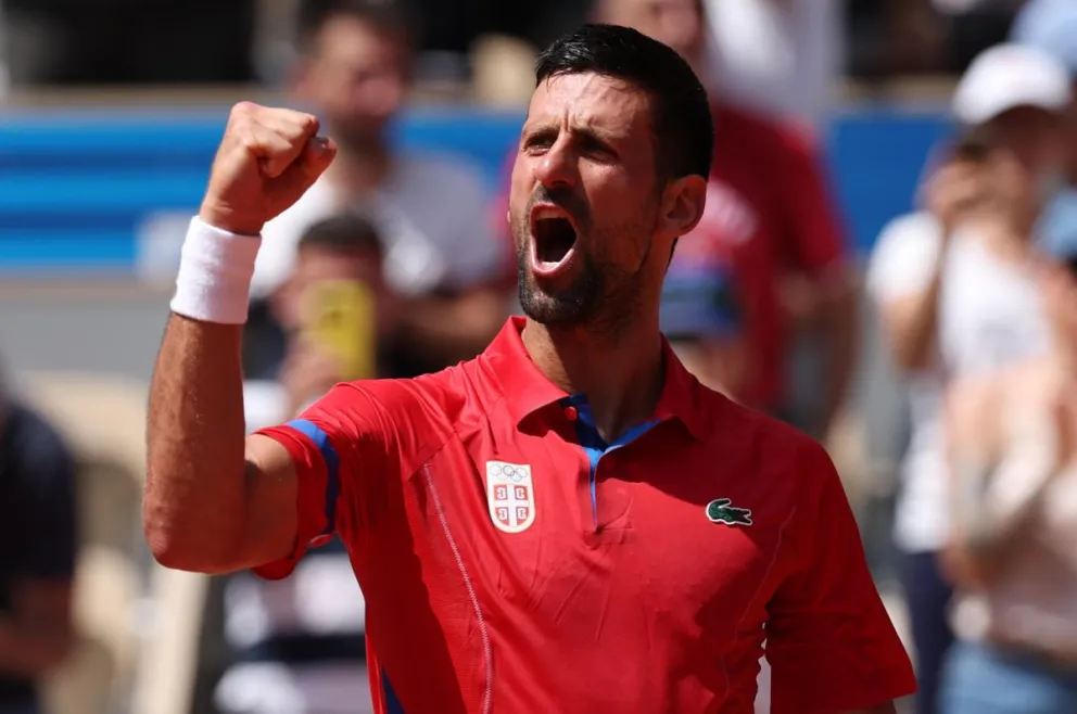 El tenista serbio Novak Djokovic celebra tras ganar al alemán Dominik Koepfer. Foto: EFE
