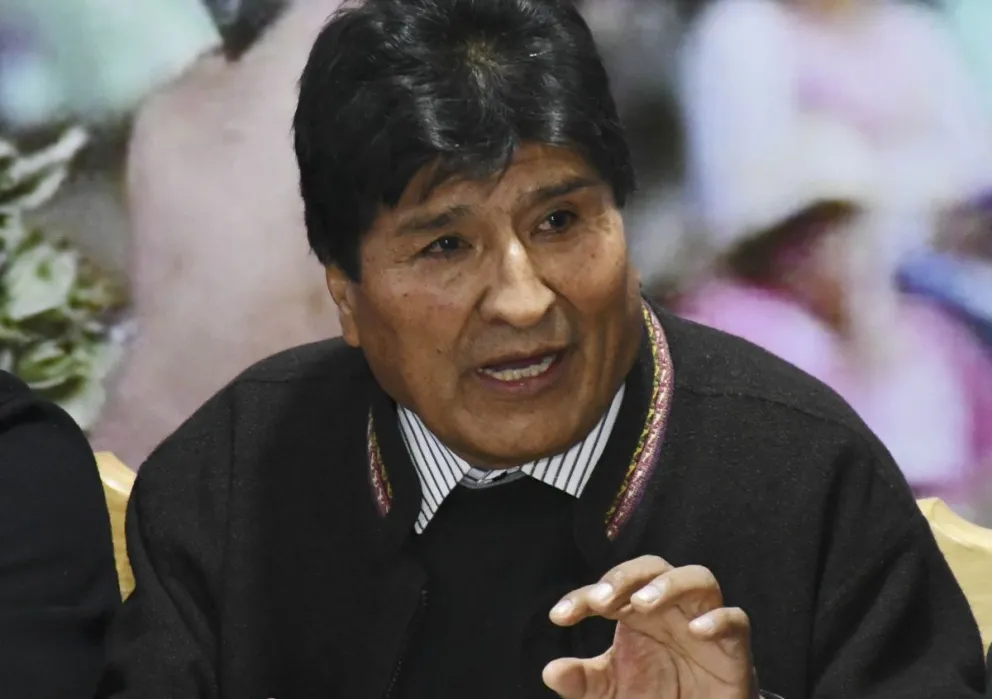 Evo Morales durante un encuentro con miembros de su partido. Foto: APG