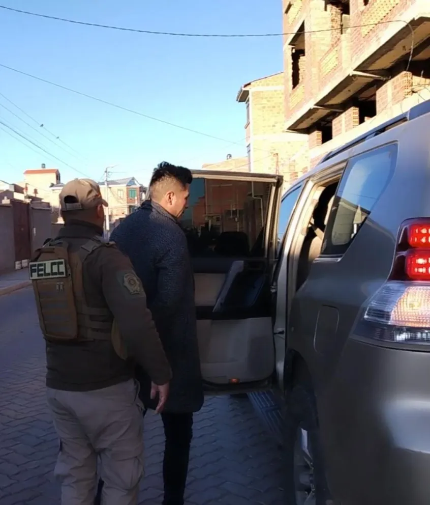 El tiktoker Rubén Blanco después de ser detenido. Foto: Ministerio de Culturas 