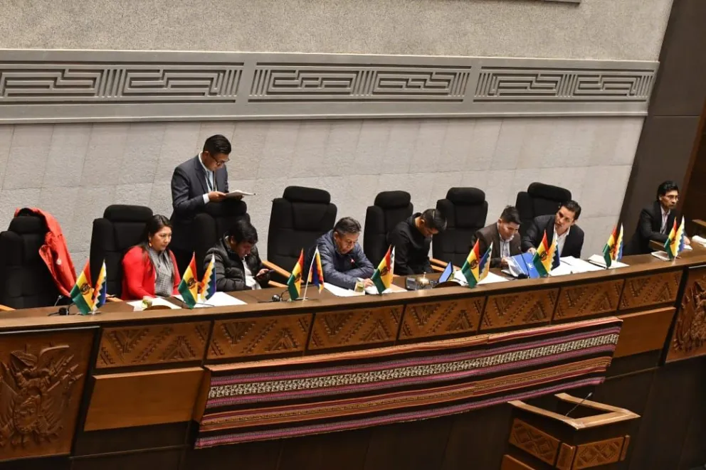 Choquehuanca durante la sesión, antes de declarar cuarto intermedio. Foto: APG