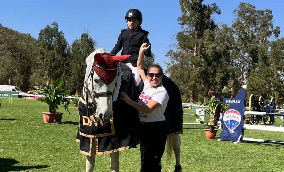 Lucas Cuéllar y Doma Baral Martina se impusieron en Bronze. Foto: FBDE.
