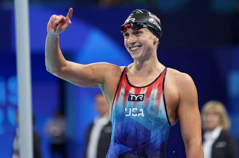 La número uno. Katie Ledecky festeja tras imponerse en los 800 metros libre. Foto: EFE