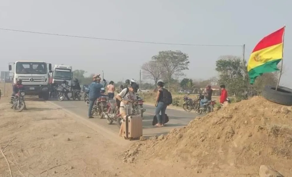 Uno de los puntos del bloqueo. Foto: DTV