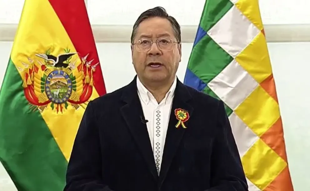 El presidente Luis Arce durante el mensaje que brindó a los residentes bolivianos en el exterior. Foto: Captura