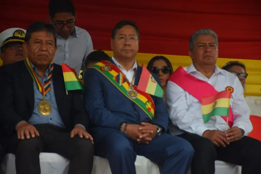 Luis Arce durante la parada militar de las FFAA, en Trinidad. Foto: APG