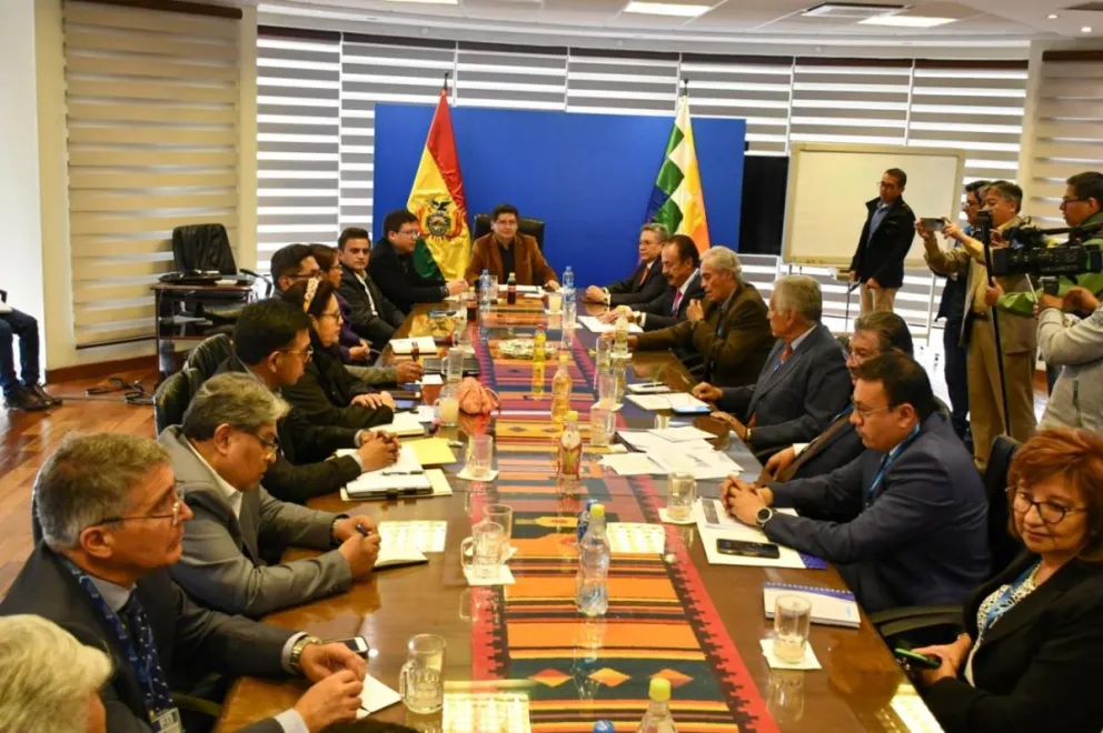 Empresarios y autoridades de Gobierno reunidos en febrero pasado. Foto: Ministerio de Economía.