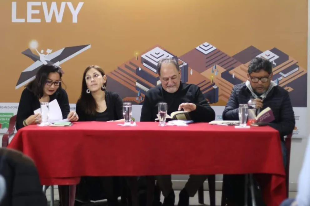 Una de las mesas de lectura del año pasado.  FOTO: Organización de Jauría de Palabras