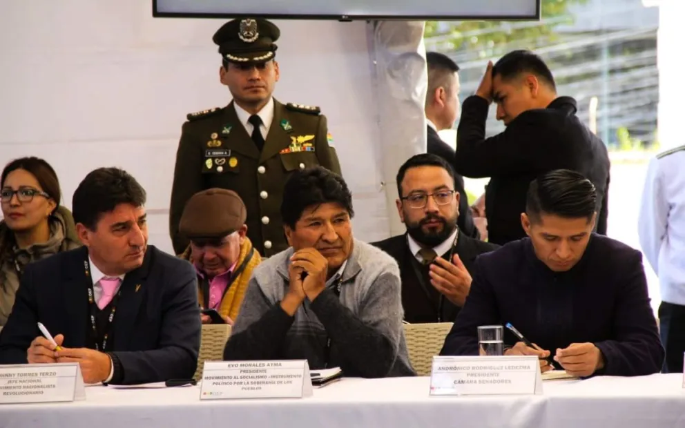 Evo Morales, durante el encuentro partidario organizado por el Órgano Electoral. Foto: Evo Morales (Facebook)