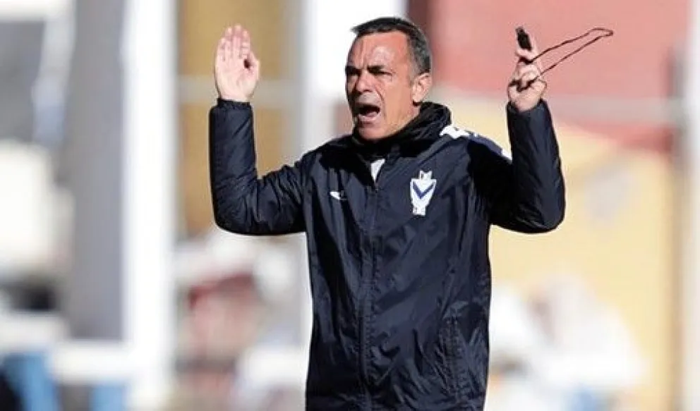 Rolando Carlen renunció a la dirección técnica de GV San José después de la derrota de local ante Always Ready. Foto: GV San José