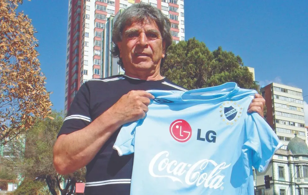 El goleador argentino se quedó a radicar en la sede de Gobierno. Foto: MMG