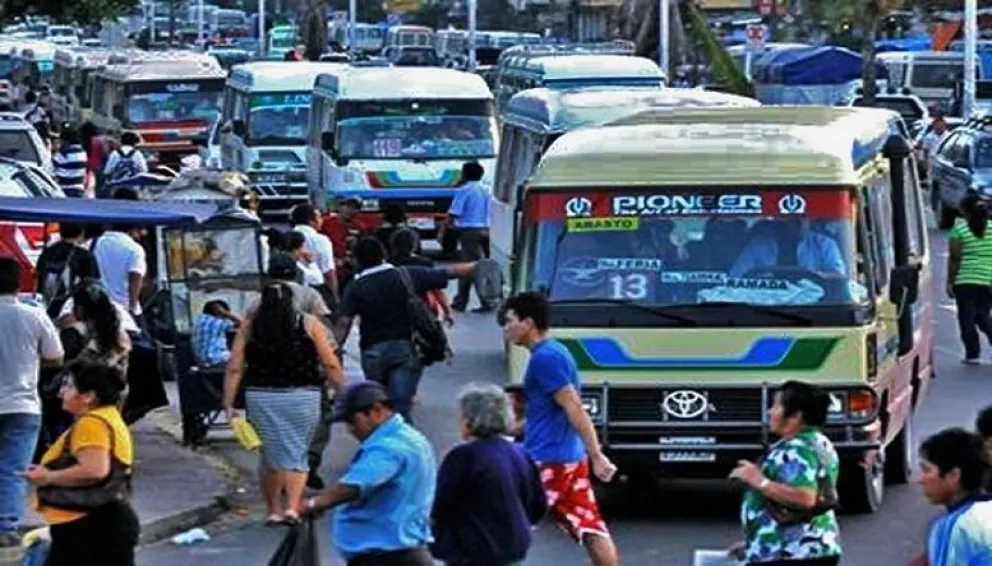 Transporte público en la ciudad de Santa Cruz. Foto: Infodiez