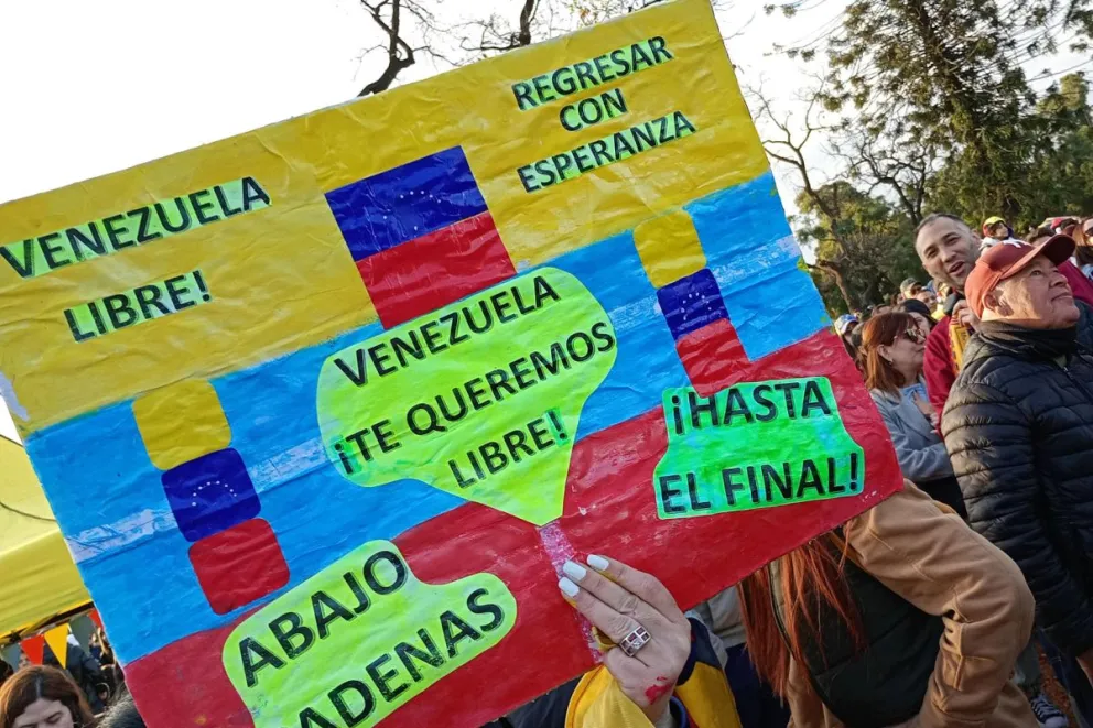 Protestas de ciudadanos venezolanos en Argentina. Foto: EFE