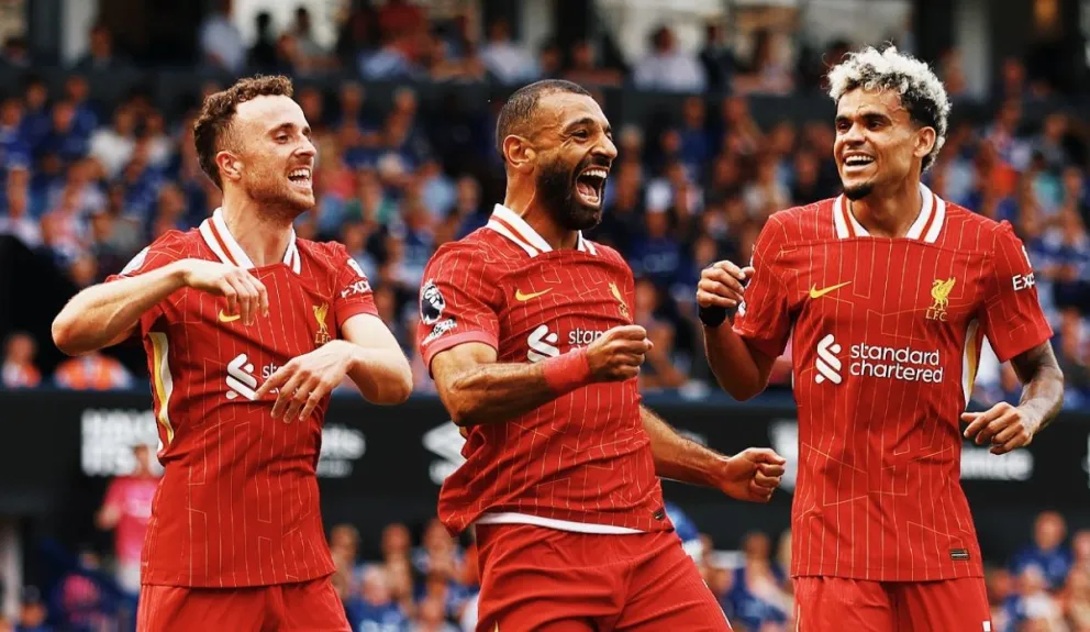Jota (izq.), Salah y Díaz celebran el segundo tanto del encuentro. Foto: Liverpool.