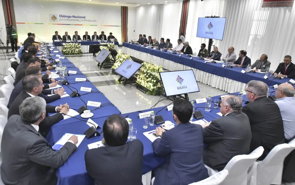 El diálogo entre el Gobierno y los empresarios el pasado viernes. Foto: APG