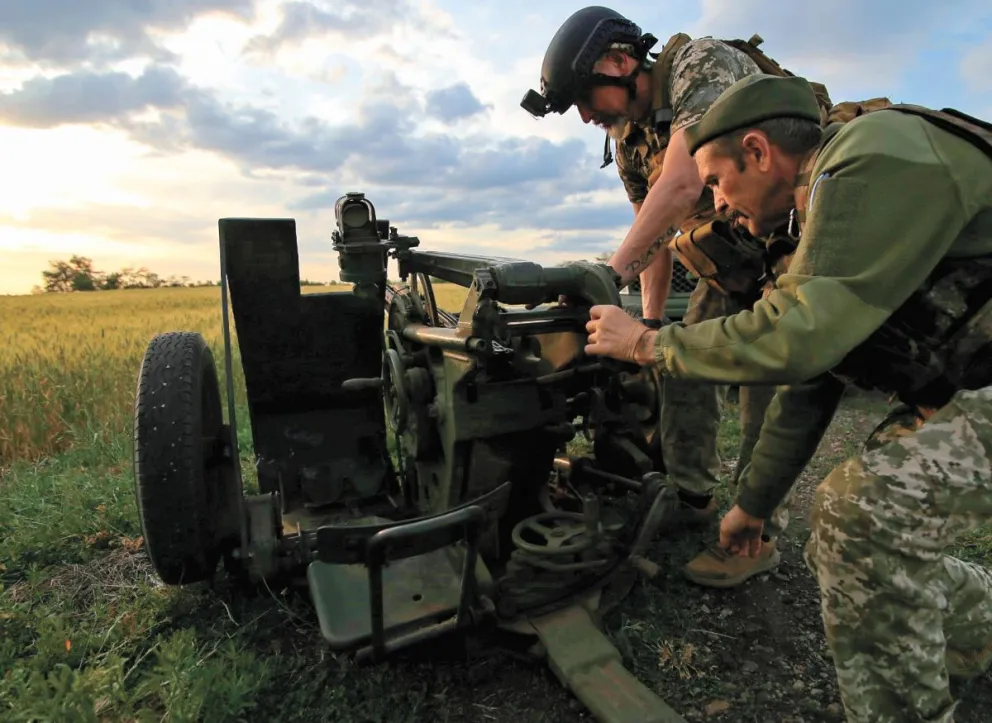 Fuerzas ucranianas luego de destruir 30 drones rusos; la imagen fue compartida por el mandatario ucraniano en la red X. Foto: @ZelenskyyUa