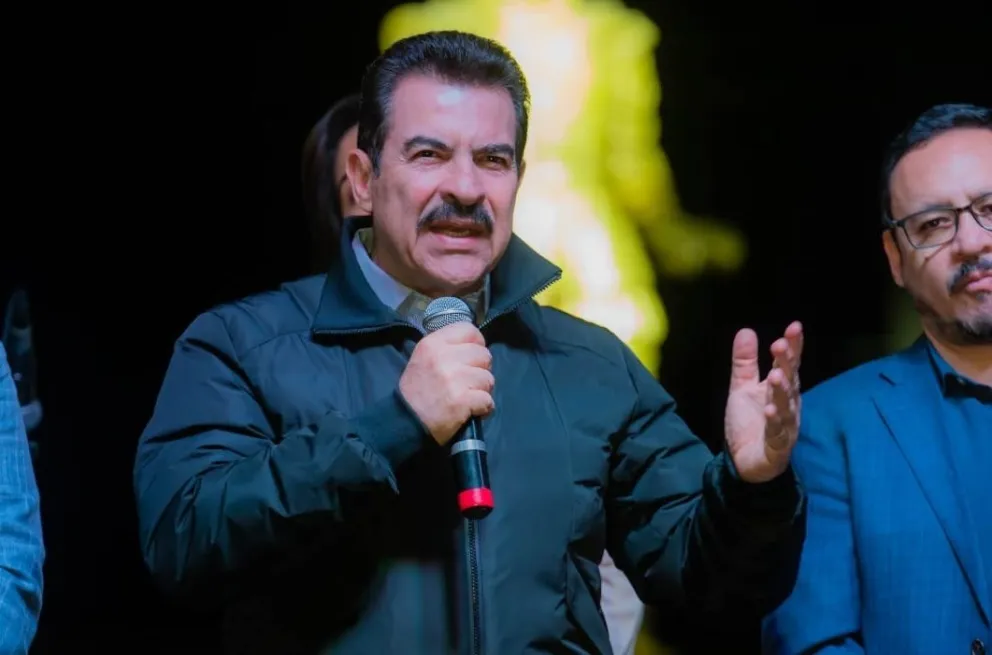 Reyes Villa sostuvo una reunión con asambleístas el pasado viernes. Foto: Manfred Reyes Villa (Facebook)