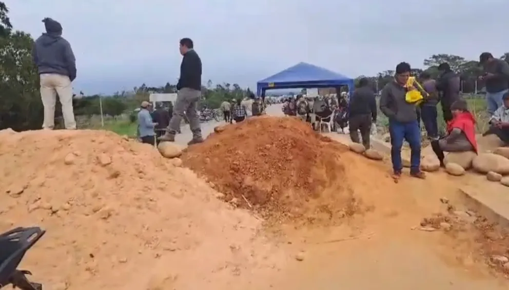 La protesta se levantó a las 14:00 de este viernes, según Unitel. Foto: Captura de video