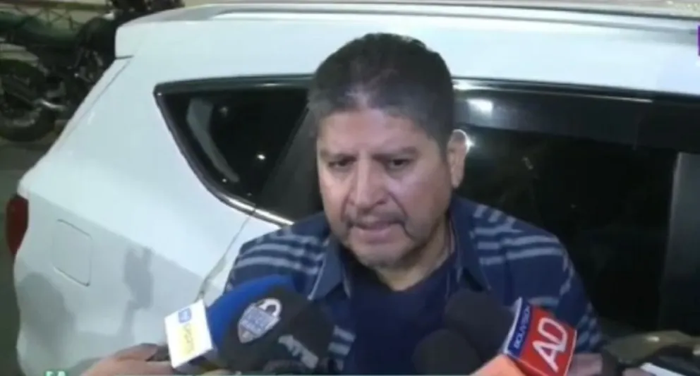 El técnico Óscar Villegas ingresó este domingo a la concentración de la selección nacional. Foto: Captura de pantalla.
