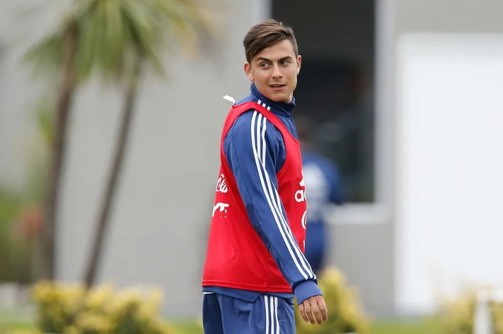 Dybala con el uniforme de la selección argentina. Foto: EFE.