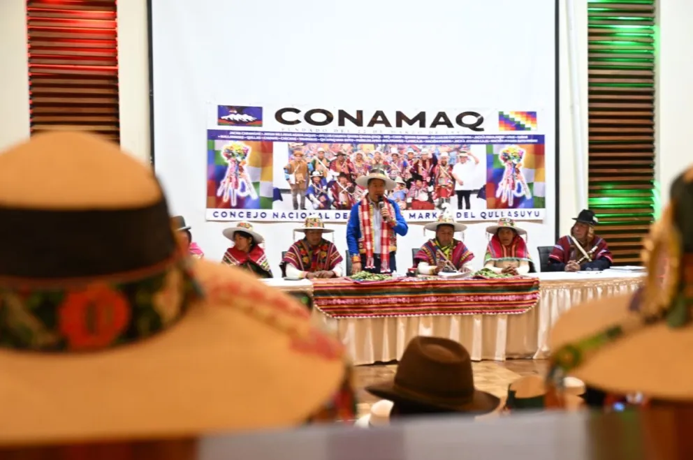 El presidente Luis Arce en el 'Consejo de Consejos' del Conamaq, en La Paz. Foto: Facebook de Luis Arce