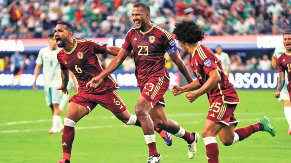 Jugadores de la selección venezolana festejan uno de sus goles convertidos durante la Copa América. Foto: Lavinotinto