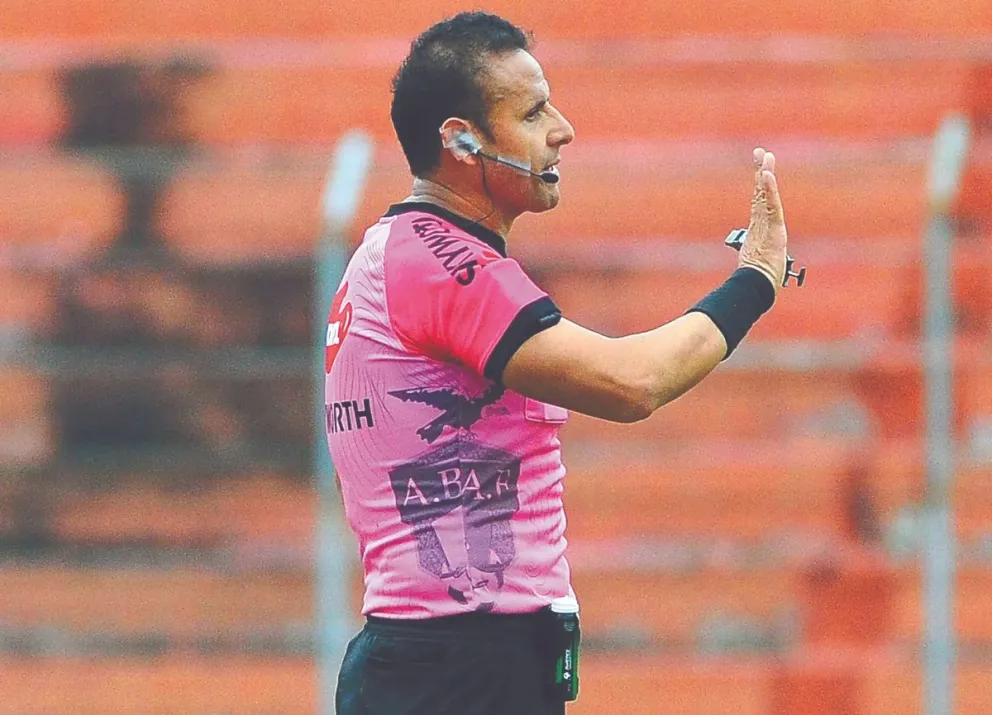 Vargas en un partido de la División Profesional de Bolivia. Foto: APG