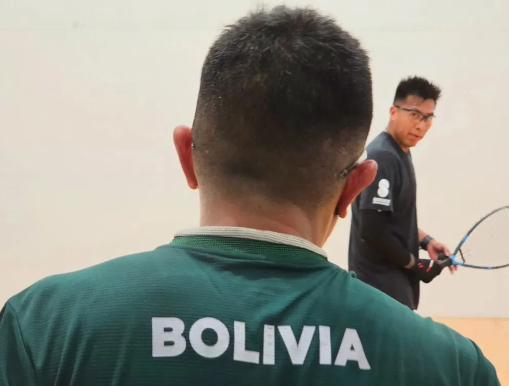 Moscoso (de frente) durante uno de sus partidos en el Mundial. Foto: IRF.