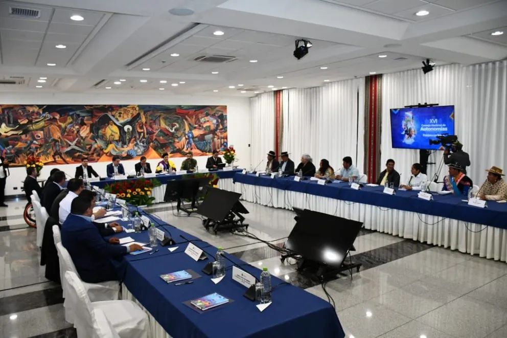 La reunión del Consejo de Autonomías, este jueves. Foto: APG 