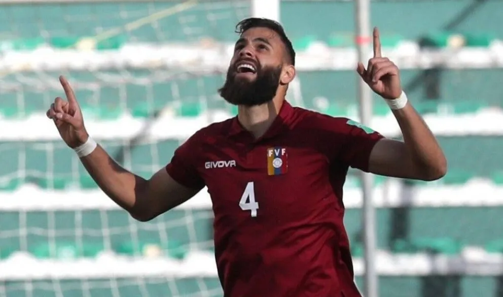 Jhon Chancellor festeja un gol para su selección en un partido anterior. Foto: Lavinotinto