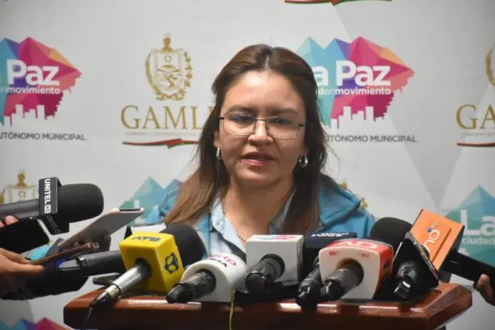 La directora Jurìdica de la Alcaldía, Amparo Morales, en conferencia de prensa. Foto: AMUN.