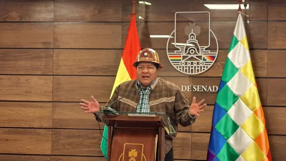 El senador del MAS Hilarión Mamani, en conferencia de prensa. Foto: DTV