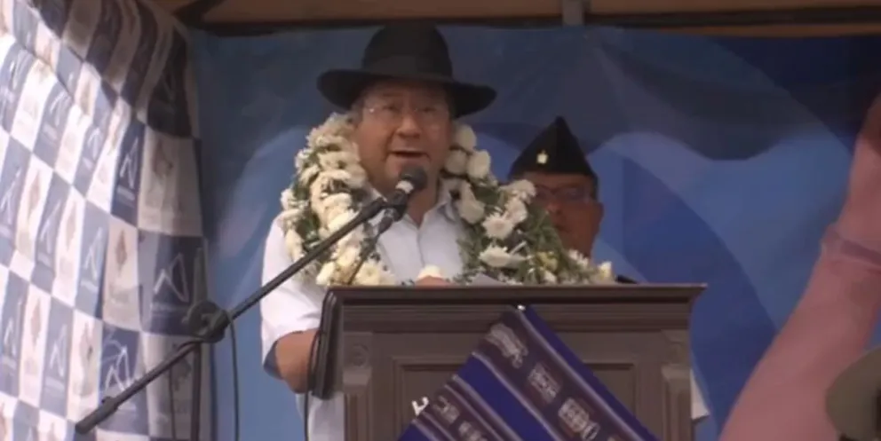 El presidente Luis Arce en el acto de entrega de viviendas en Cochabamba. Foto: Captura de video