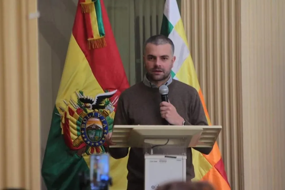 El diputado de CC, Manuel Ormachea, en una conferencia de prensa anterior. Foto: RRSS
