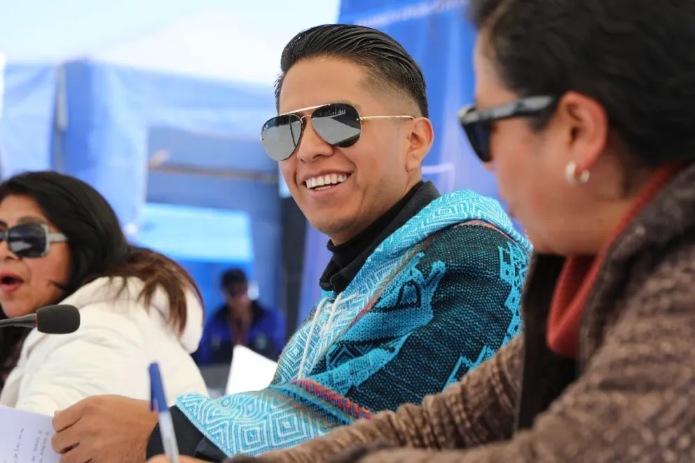 Andrónico Rodríguez, en la sesión del Senado que se realizó en Uyuni. Foto: Facebook del Legislador 