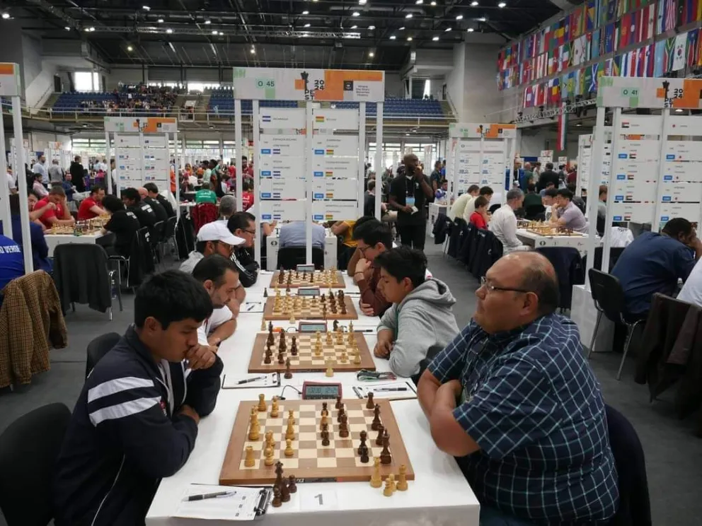 La selección masculina (der.) en su duelo con Nicaragua. Foto: Fide América.