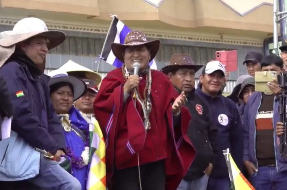 El expresidente Evo Morales pronuncia su discurso en Lahuachaca. Foto: captura Kawsachum Coca