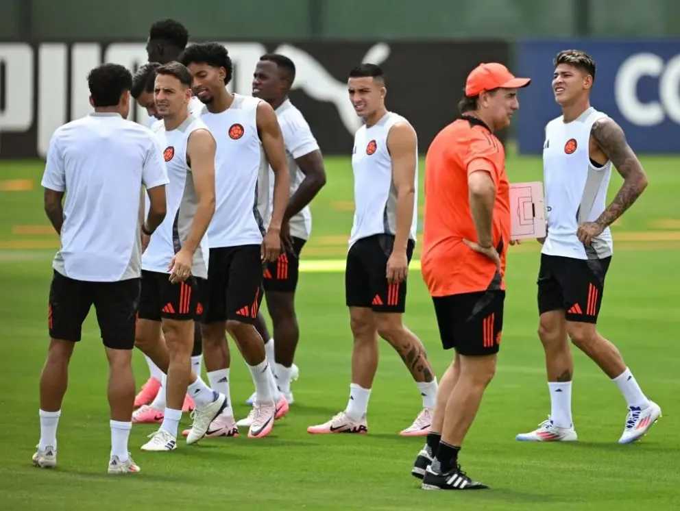 Un entrenamiento de los colombianos en la última fecha de las eliminatorias. Foto: Antena 2