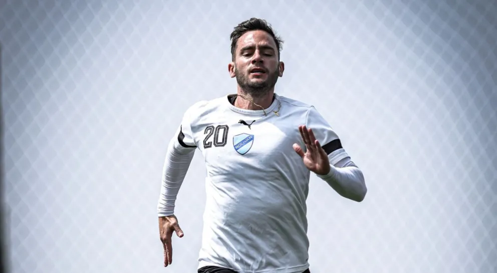 Saucedo en pleno entrenamiento con la Academia. Foto: Club Bolívar.