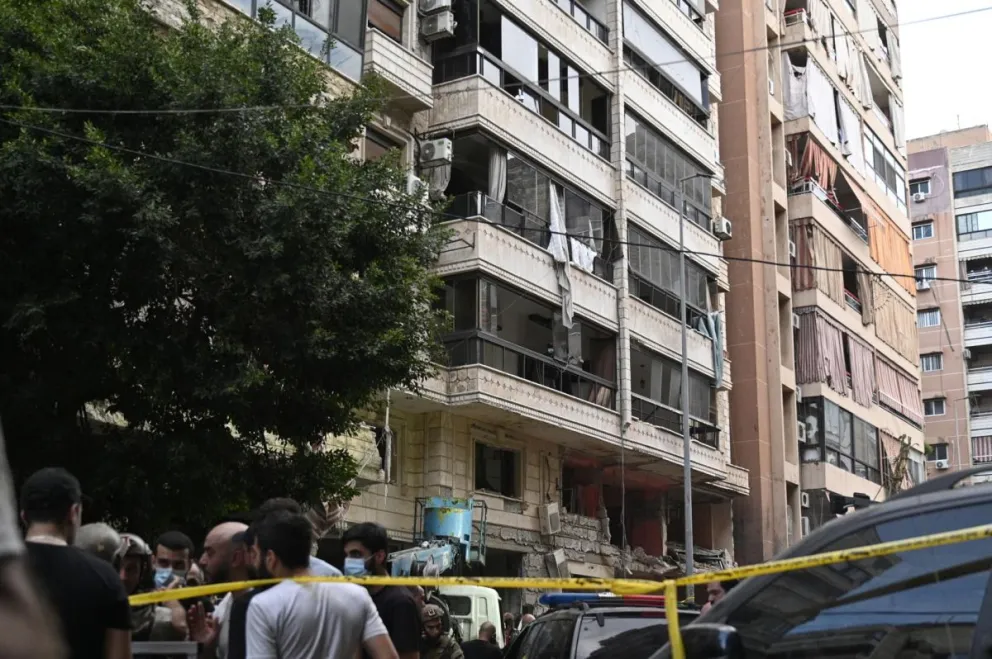 Un edificio dañado tras el ataque del Ejército israelí. Foto: EFE