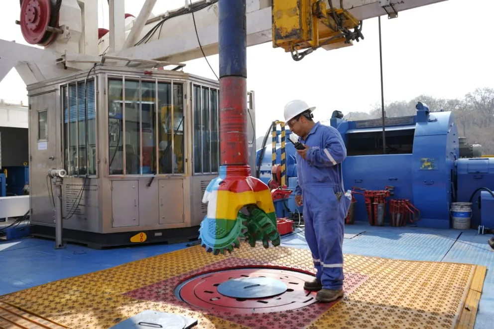 La  infraestructura para la perforación del nuevo pozo. Foto: AN-YPFB